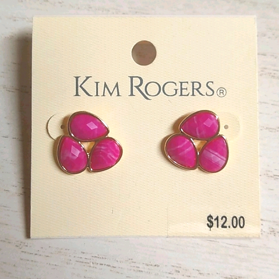 3 For 15 Triple Magenta Drops Stud Earrings 7$